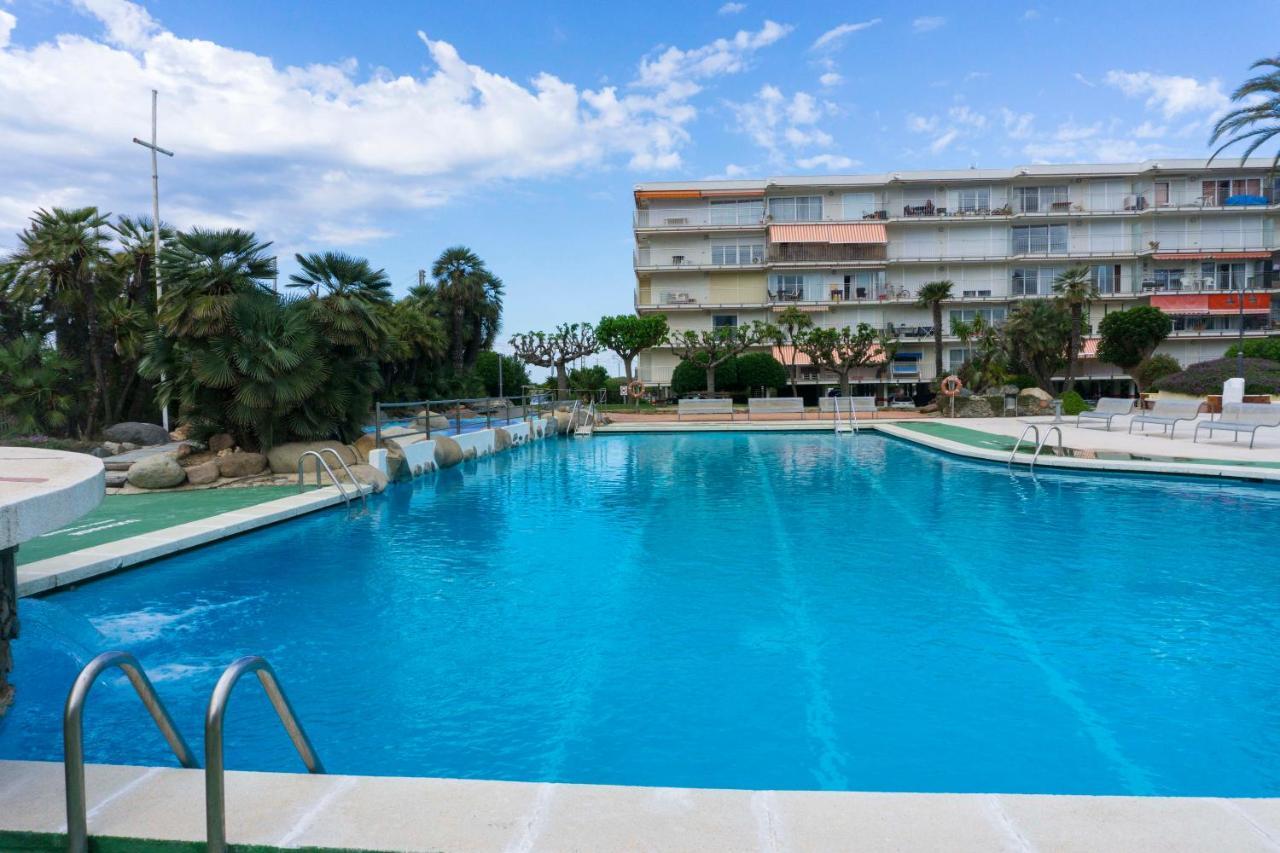 Precioso Apartamento En La Playa Barcelona Cabrera de Mar Bagian luar foto